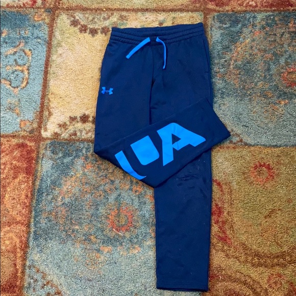 Under Armour Other - Kids Medium UnderArmour Sweats